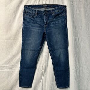 Lucky Brand Women's Ava cropped Blue Jeans